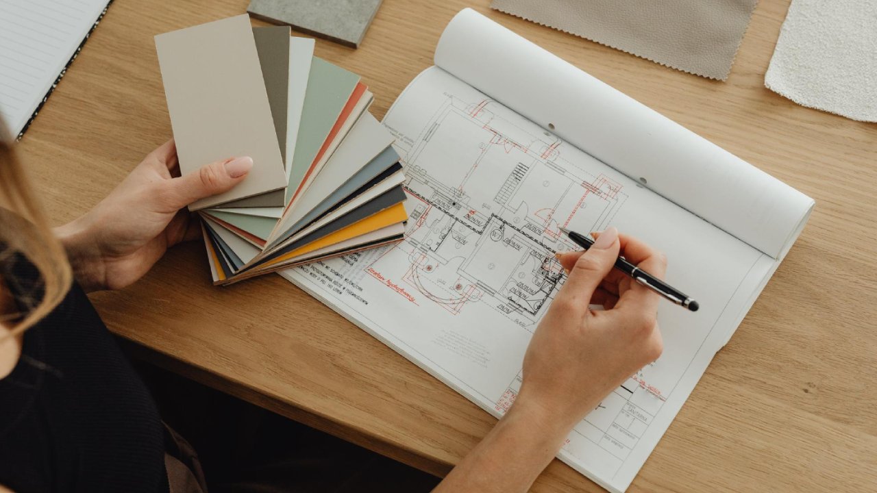Vale a pena contratar um projetista só para interiores?